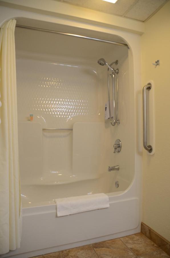 Queen Room - Disability Access,1175305812:JPEG