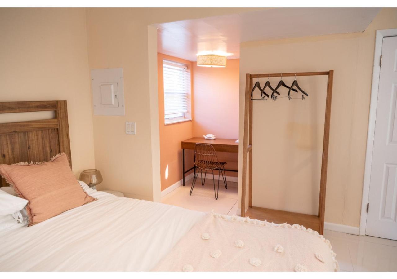 Deluxe Double Room,1673968440:JPEG