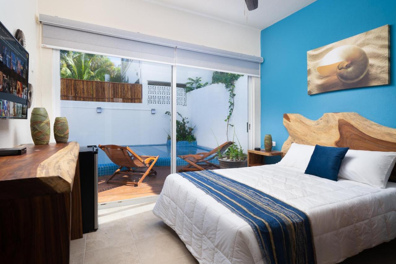 Double Room with Pool View