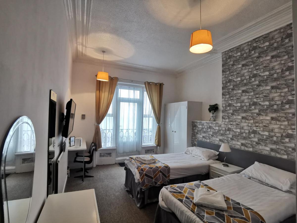 Twin Room with Balcony