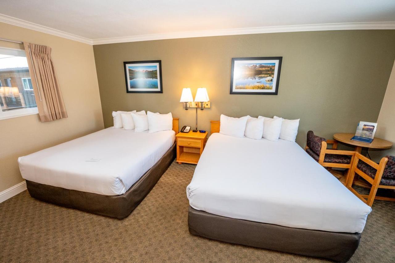 Deluxe Queen Room with Two Queen Beds,1181312455:JPEG