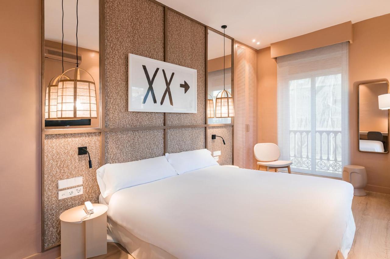 Large Double or Twin Room