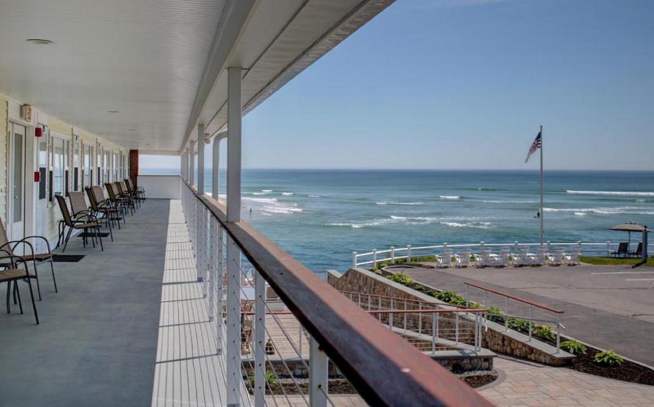 Ocean view. Queen & double beds, plus a bunk room with trundle bed. Oceanside Building.