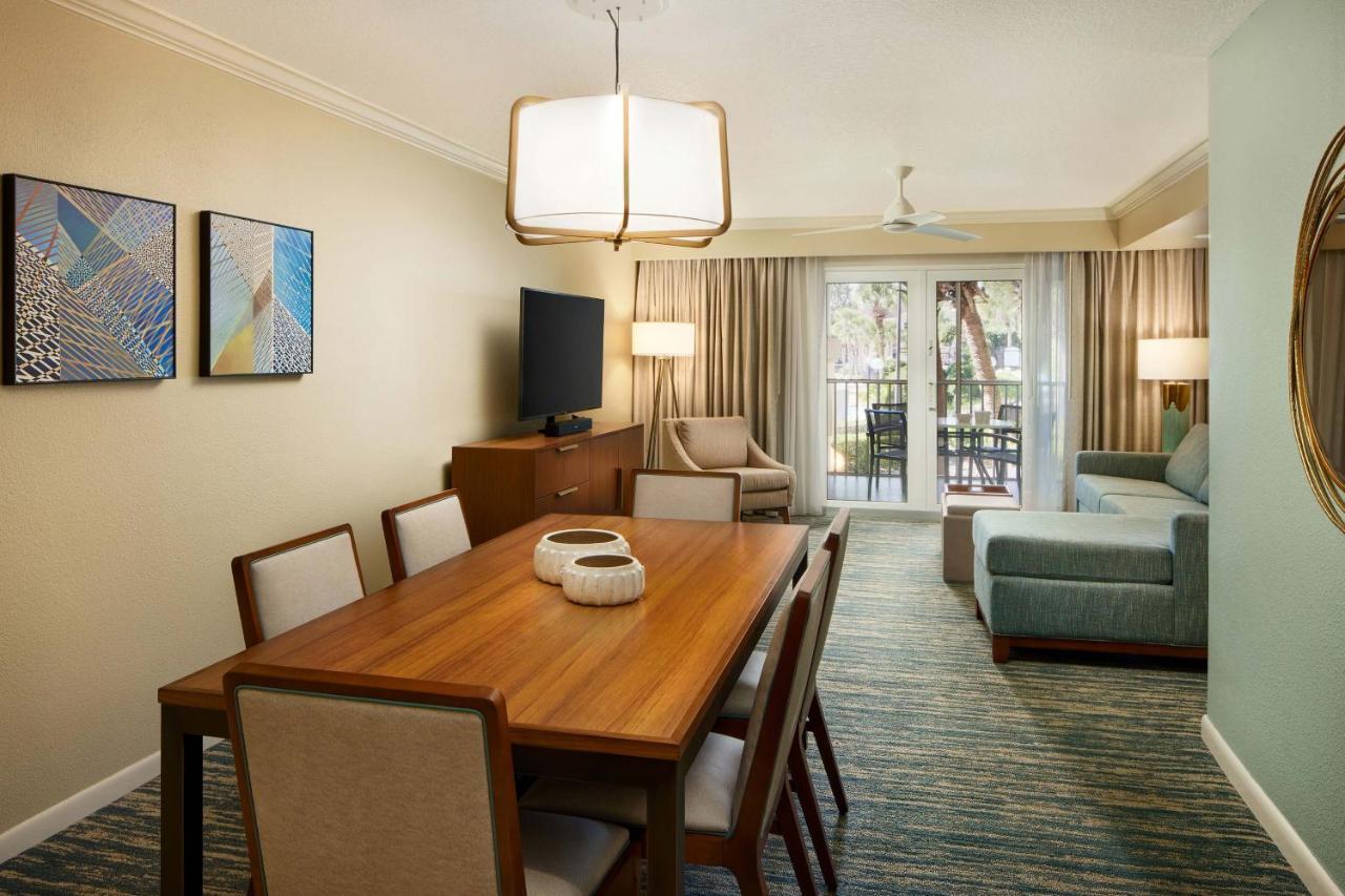 Two-Bedroom Villa with Balcony, One King and Two Double Beds,1413408620:JPEG