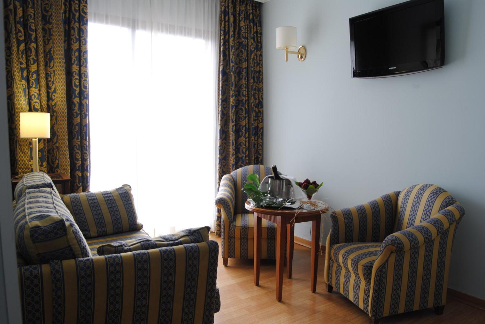 Junior Suite with Terrace