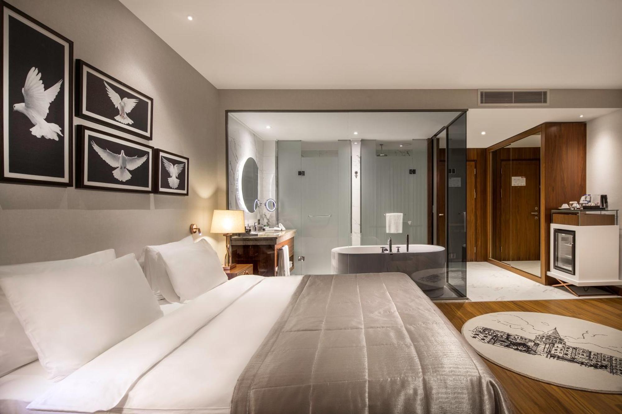 Executive King Room with Bath