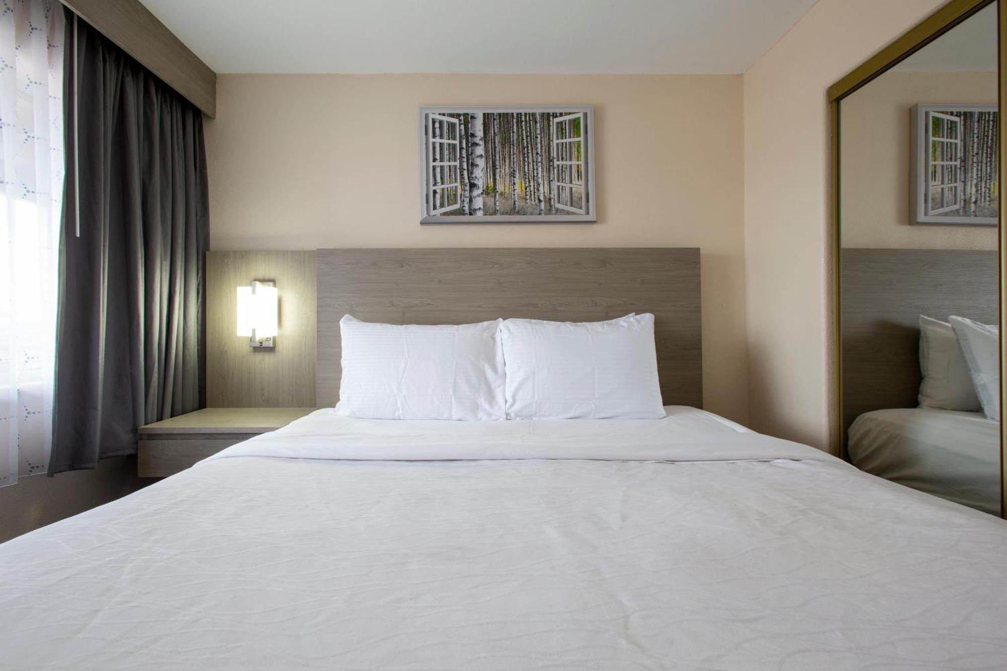 Penthouse Suite,1210218004:JPEG
