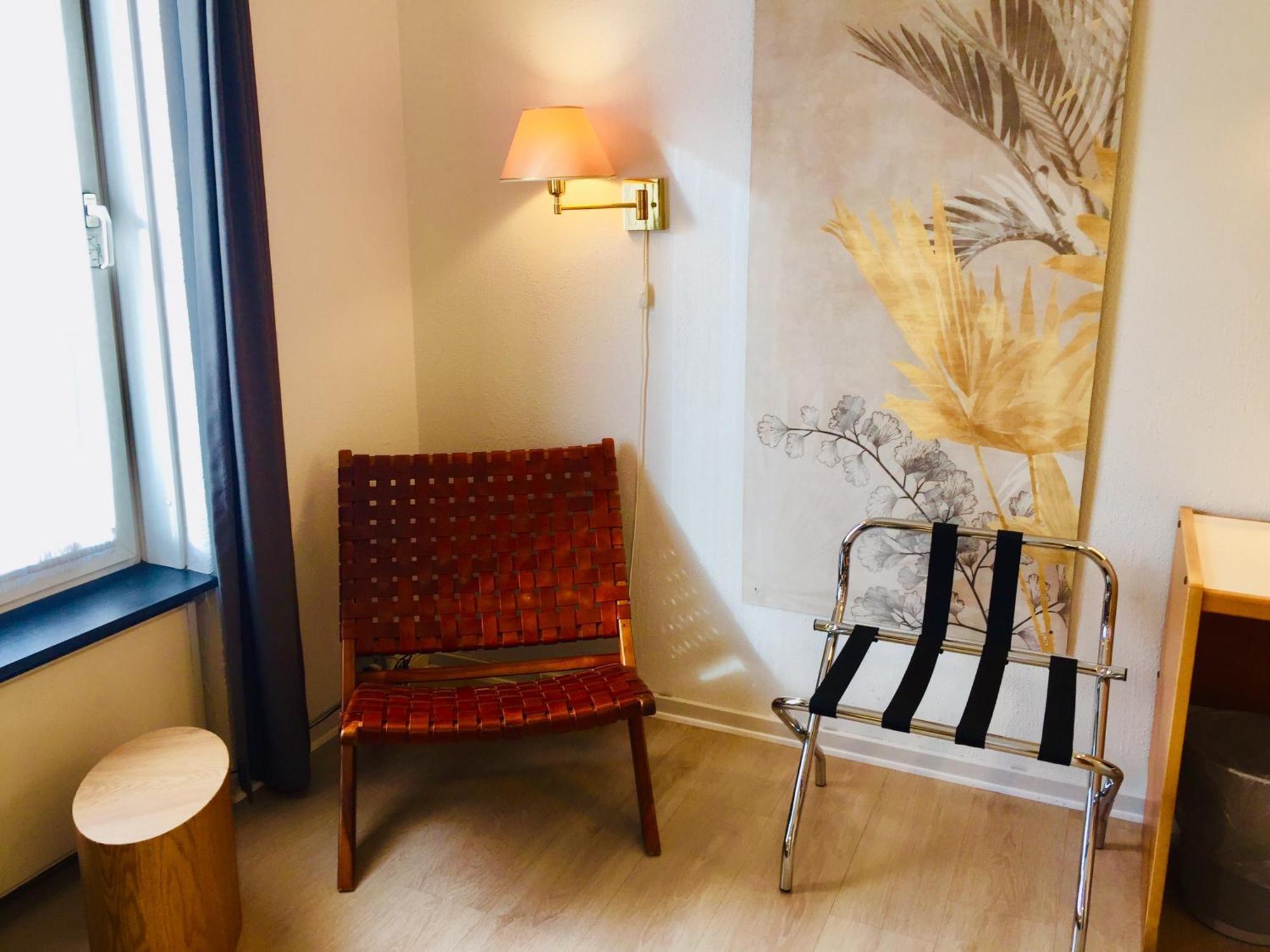 Single Room,1210218580:JPEG