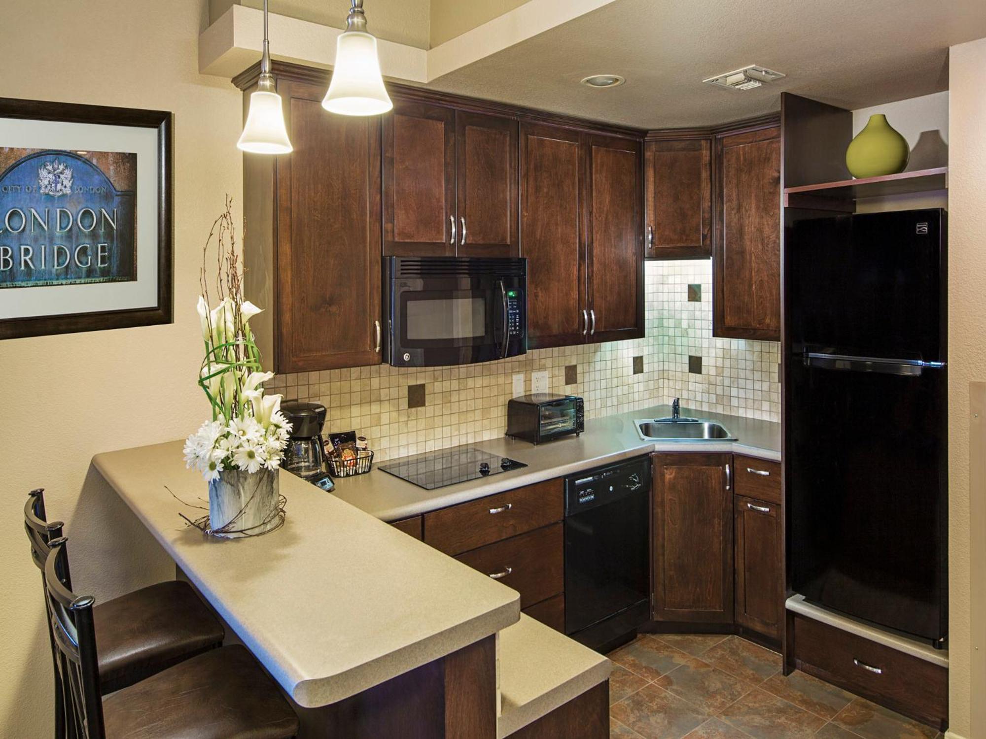 One-Bedroom King Deluxe Suite