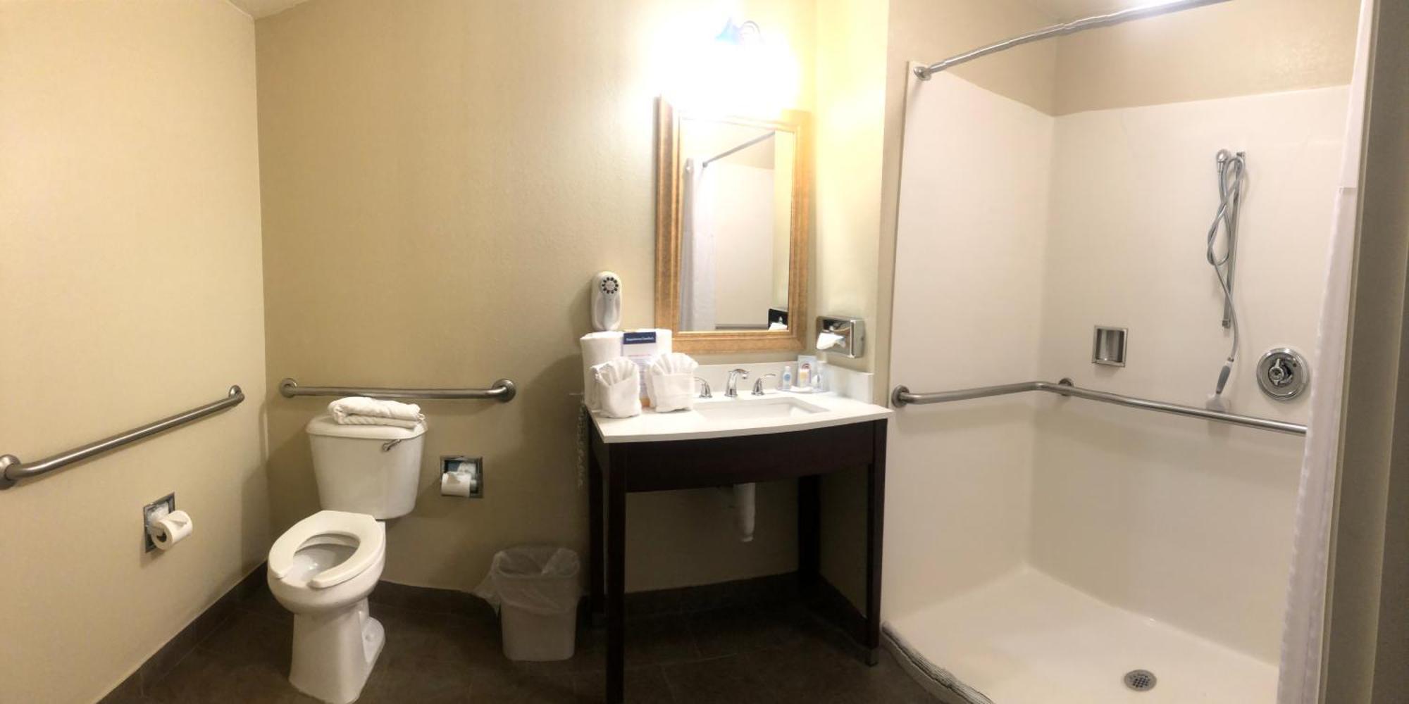 King Suite - Accessible/Non-Smoking,1211431735:JPEG