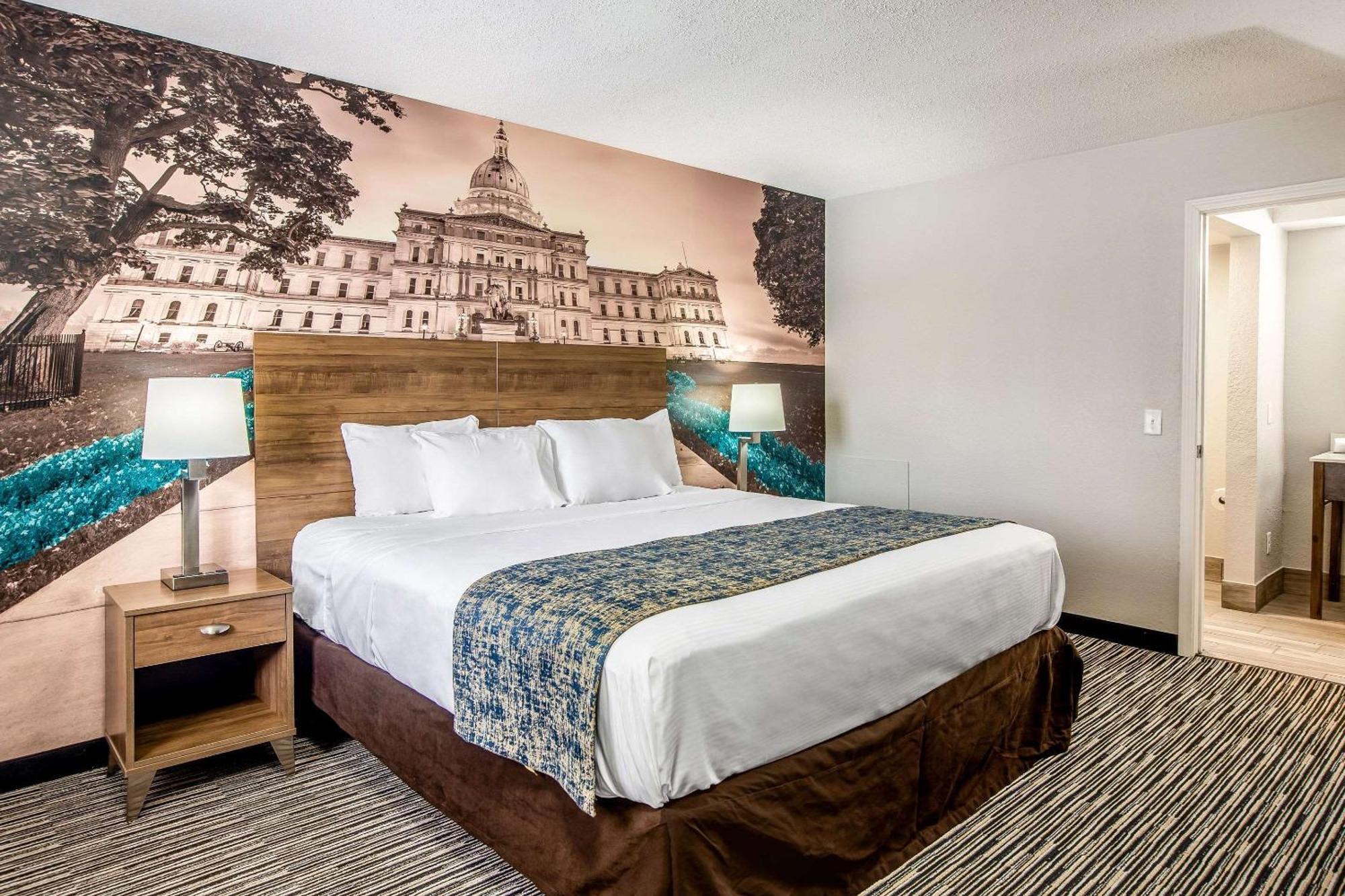 King Room - Accessible/Non-Smoking