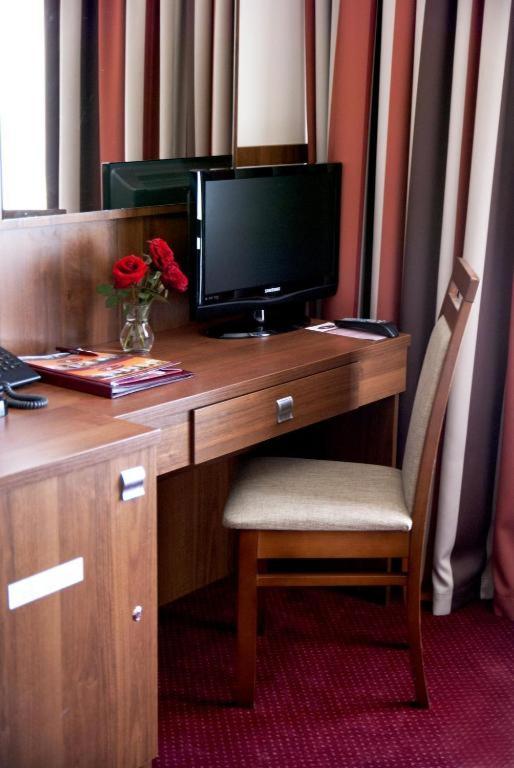 Standard Twin Room,1212095953:JPEG