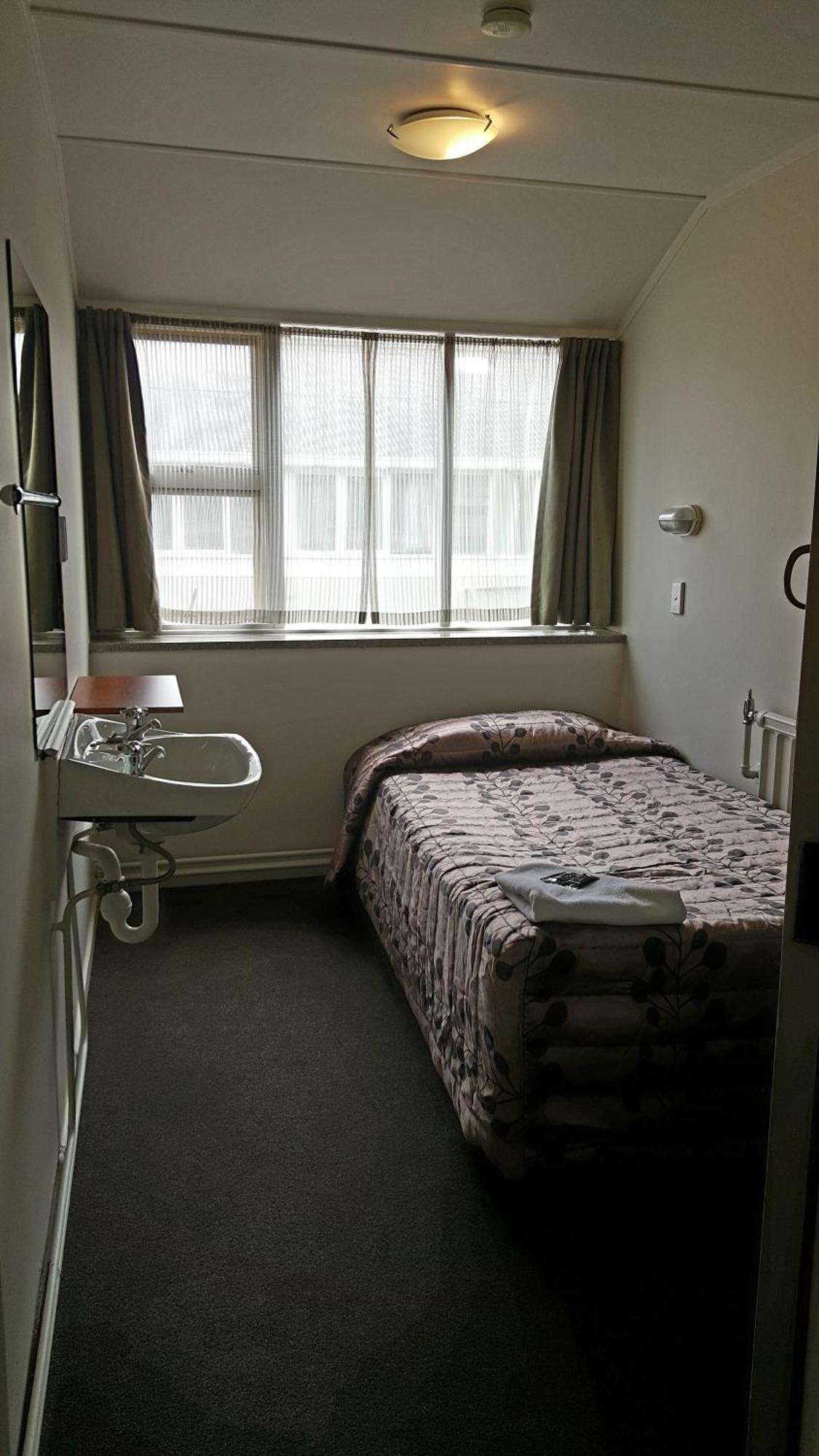 Economy Single Room with Shared Bathroom