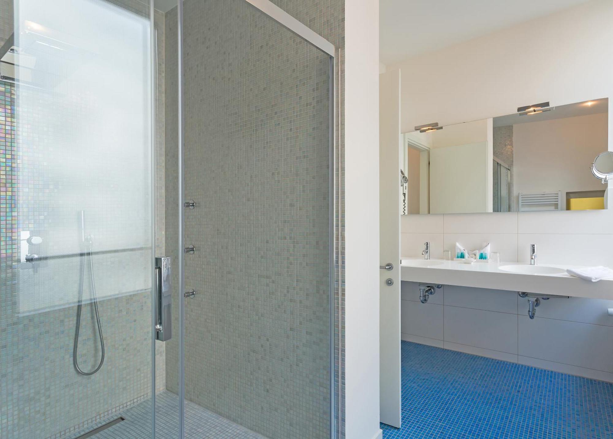 Family Suite,1729984462:JPEG