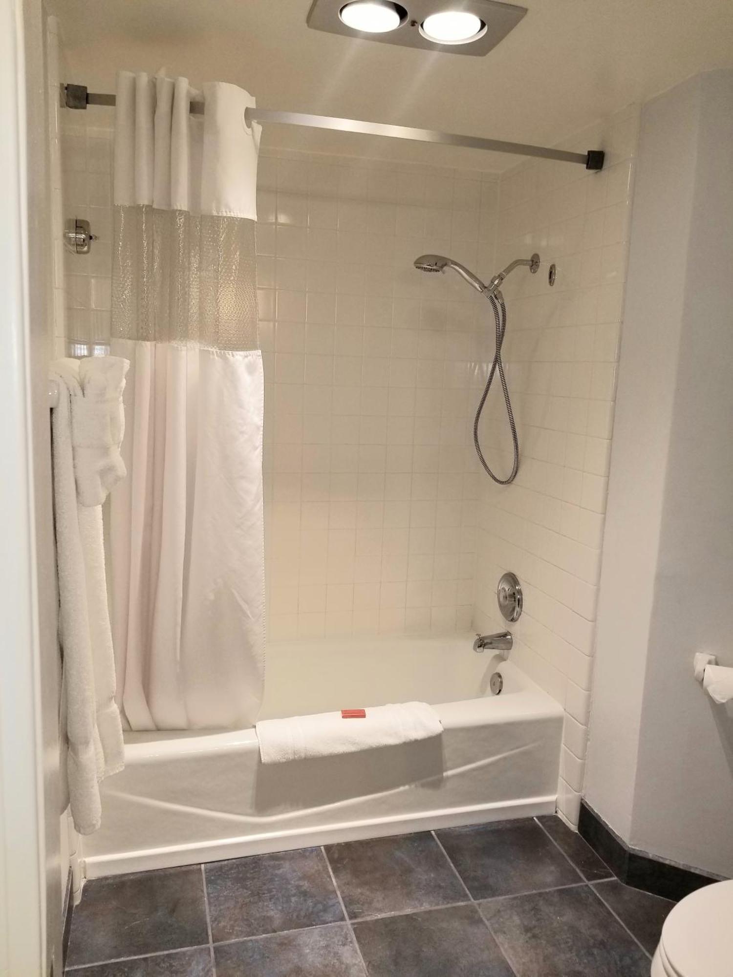 King Room,1216820884:JPEG