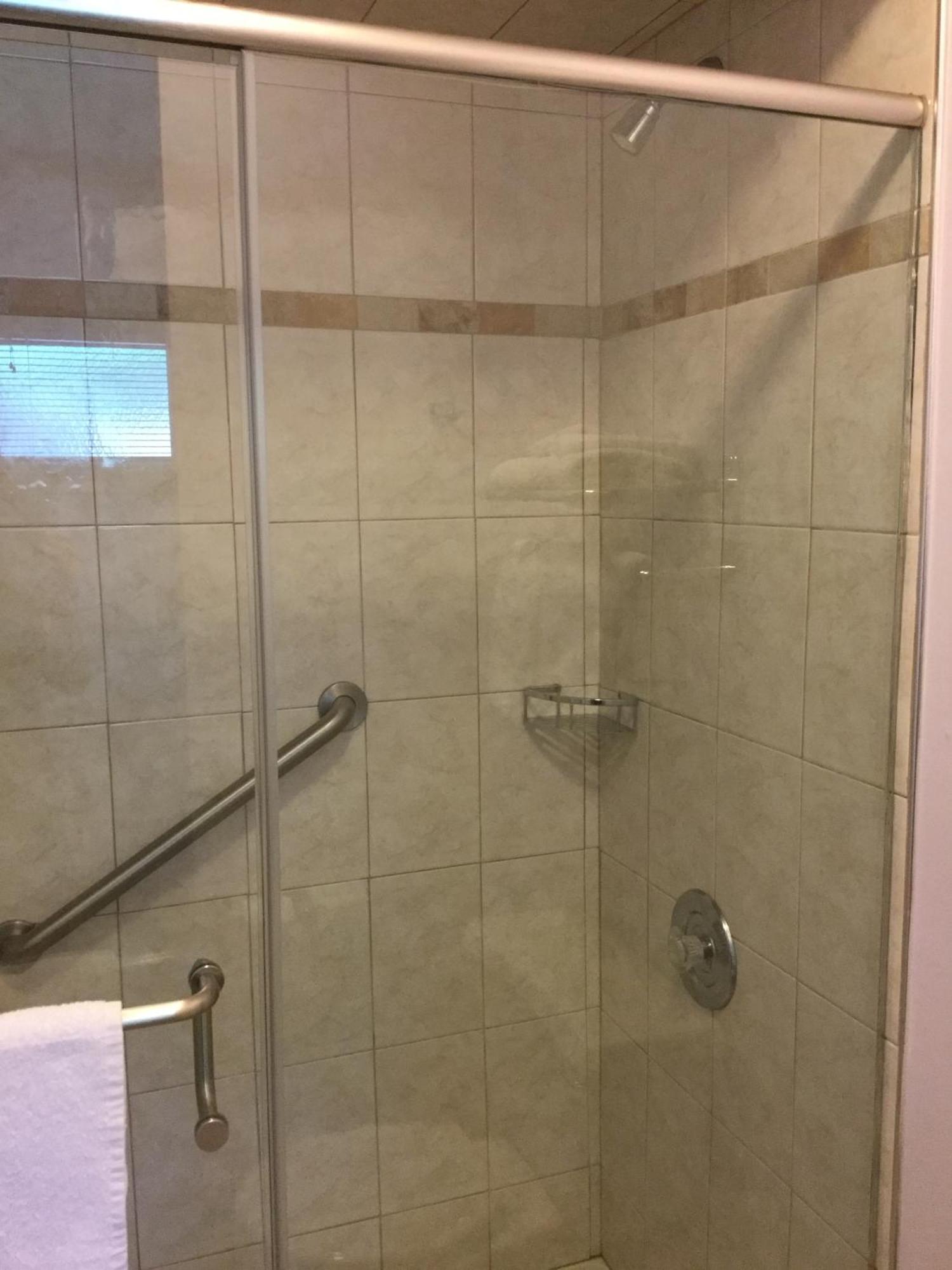 Double Room with Two Double Beds - Accessible/Non-Smoking