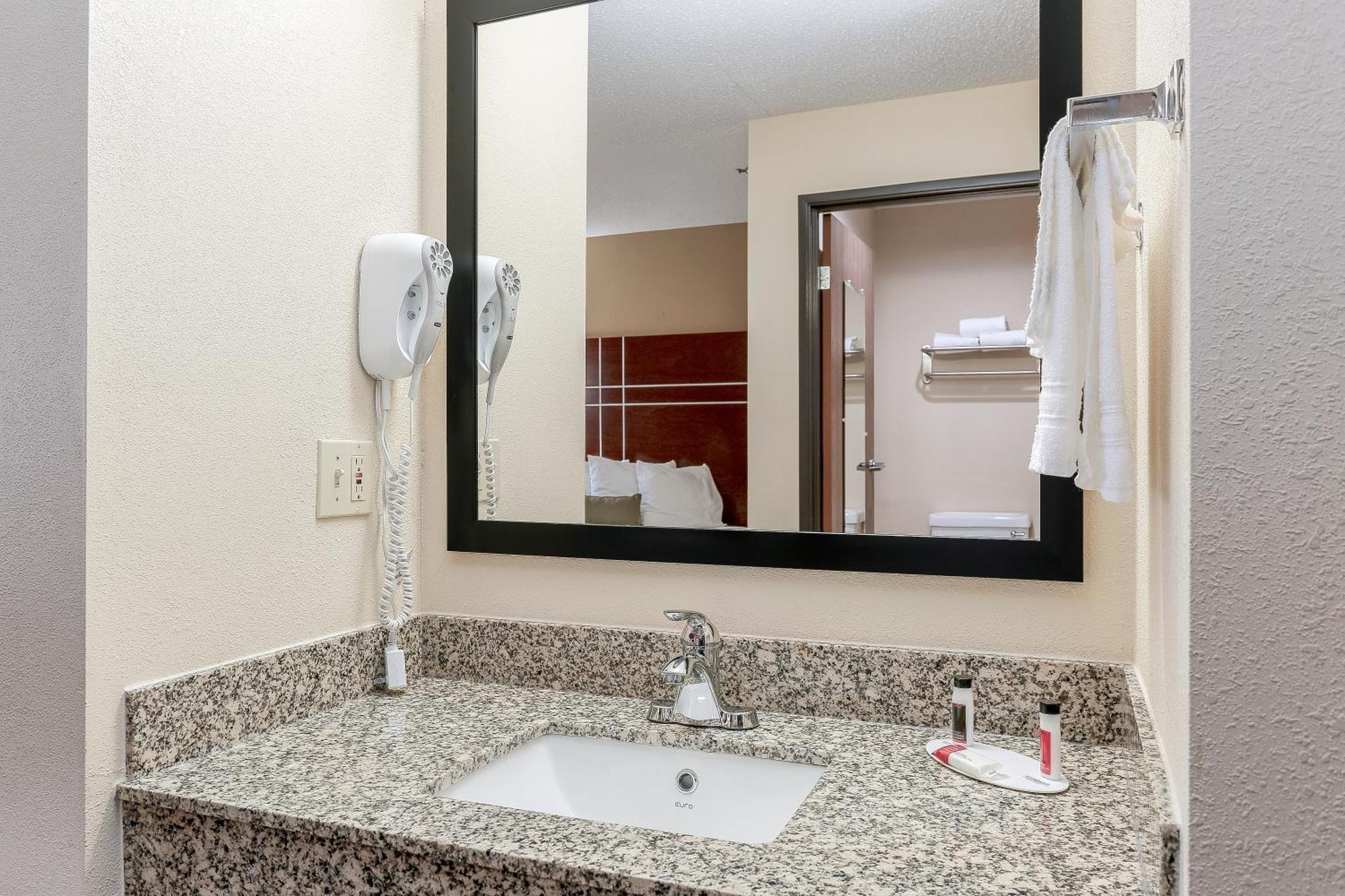 Deluxe Room with Two Queen Beds - Non-Smoking