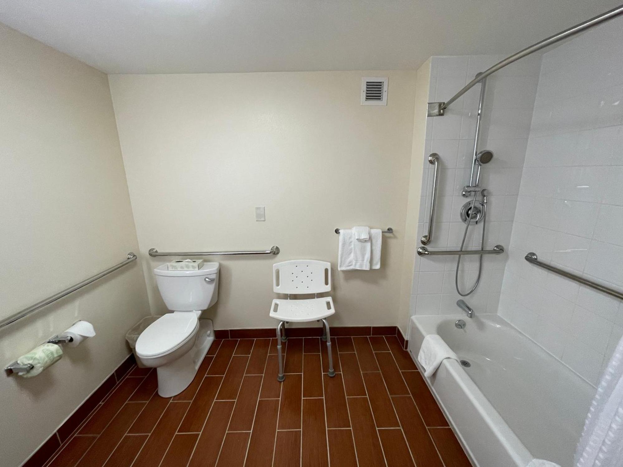 King Room - Mobility Access/Hearing Accessible,1217714476:JPEG