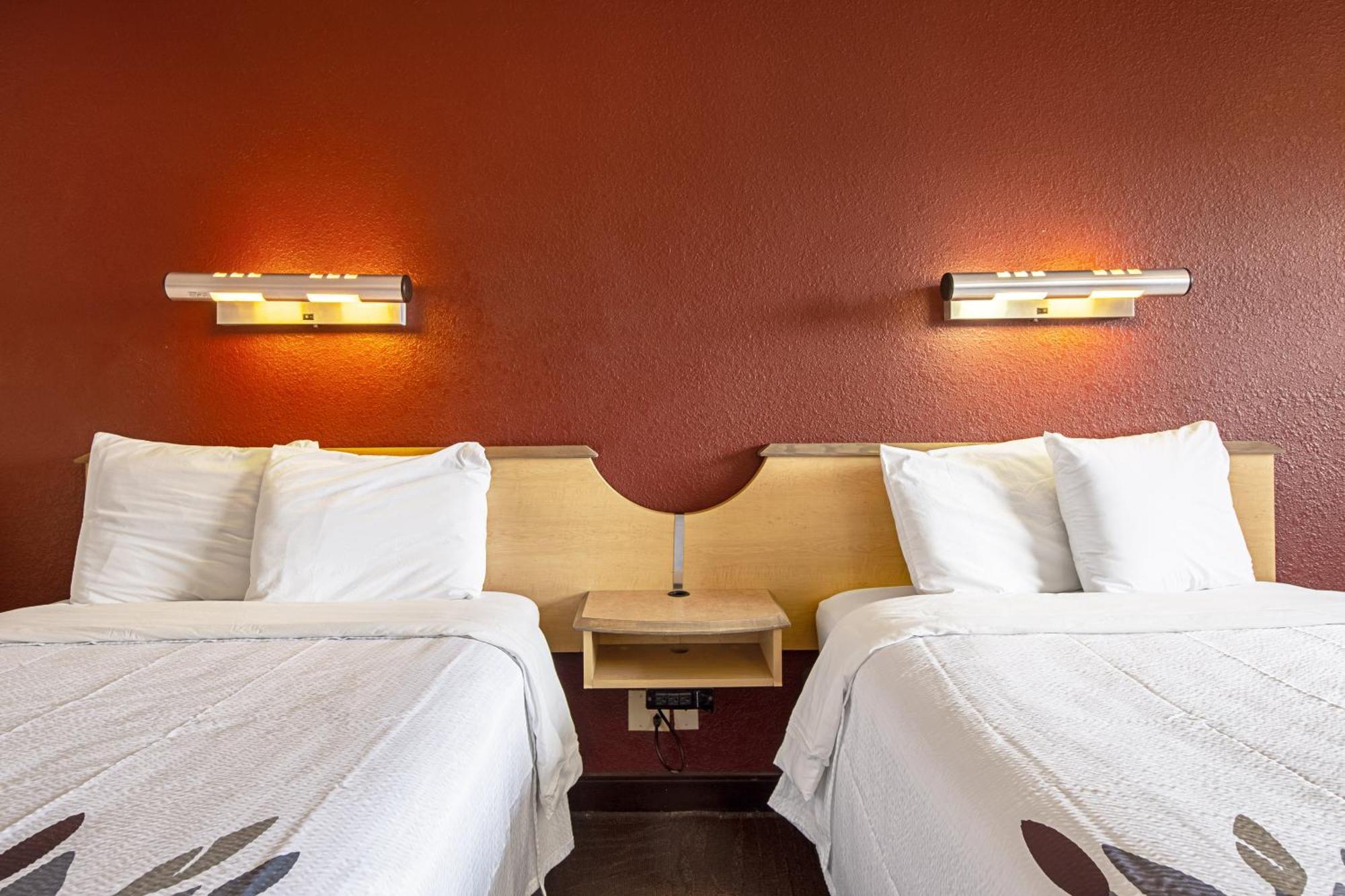 Deluxe Room with Two Double Beds Smoke Free