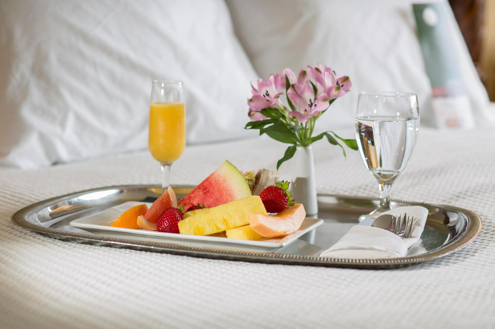 King Room - Non-Smoking,1218955750:JPEG