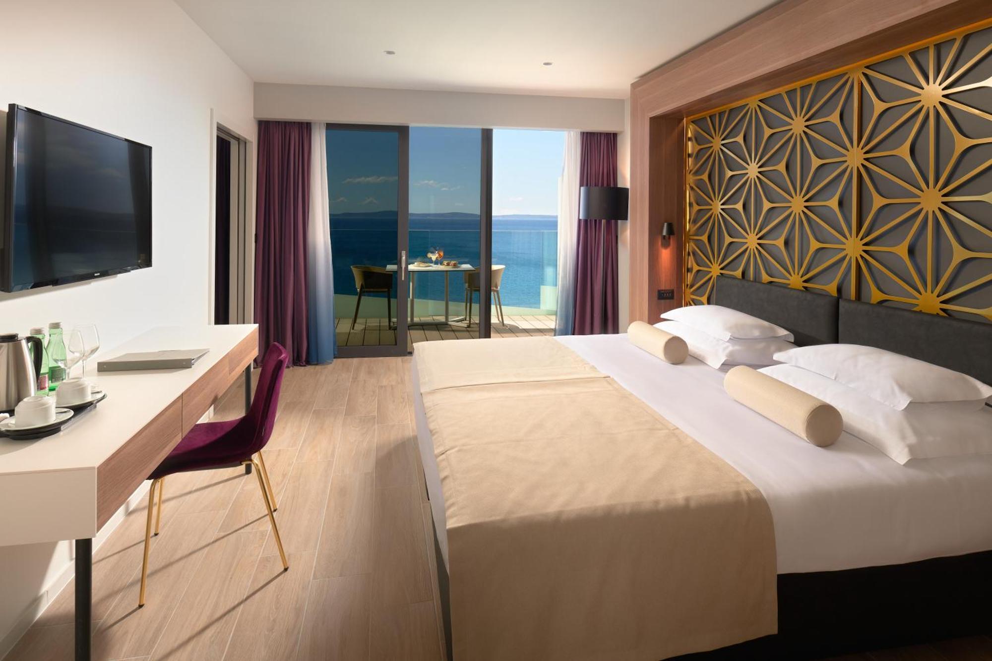 Superior Double or Twin Room with Sea View