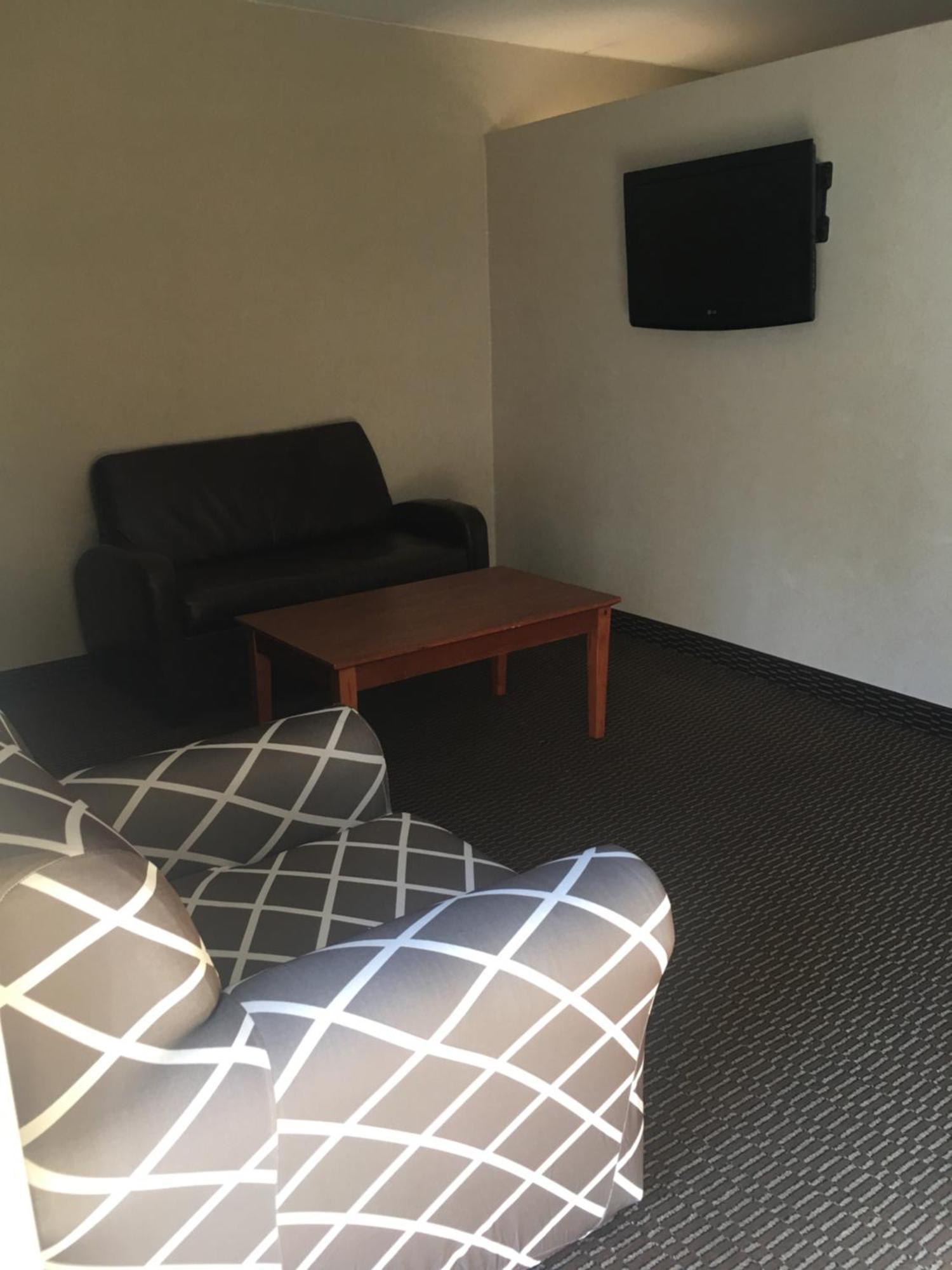 King Studio Suite - Non-Smoking