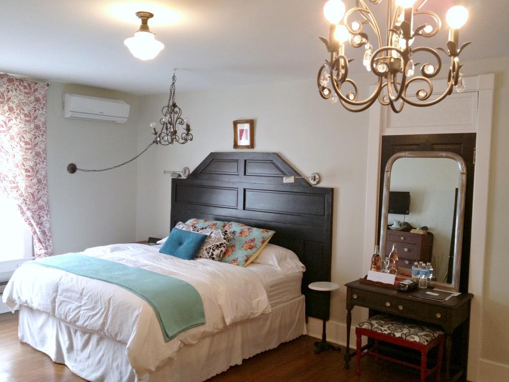 Deluxe King Room with Garden View,122846320:JPEG