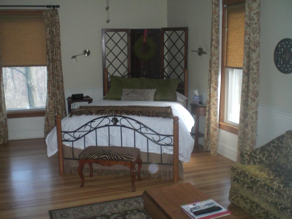 Deluxe Queen Room with Whirlpool,122846383:JPEG