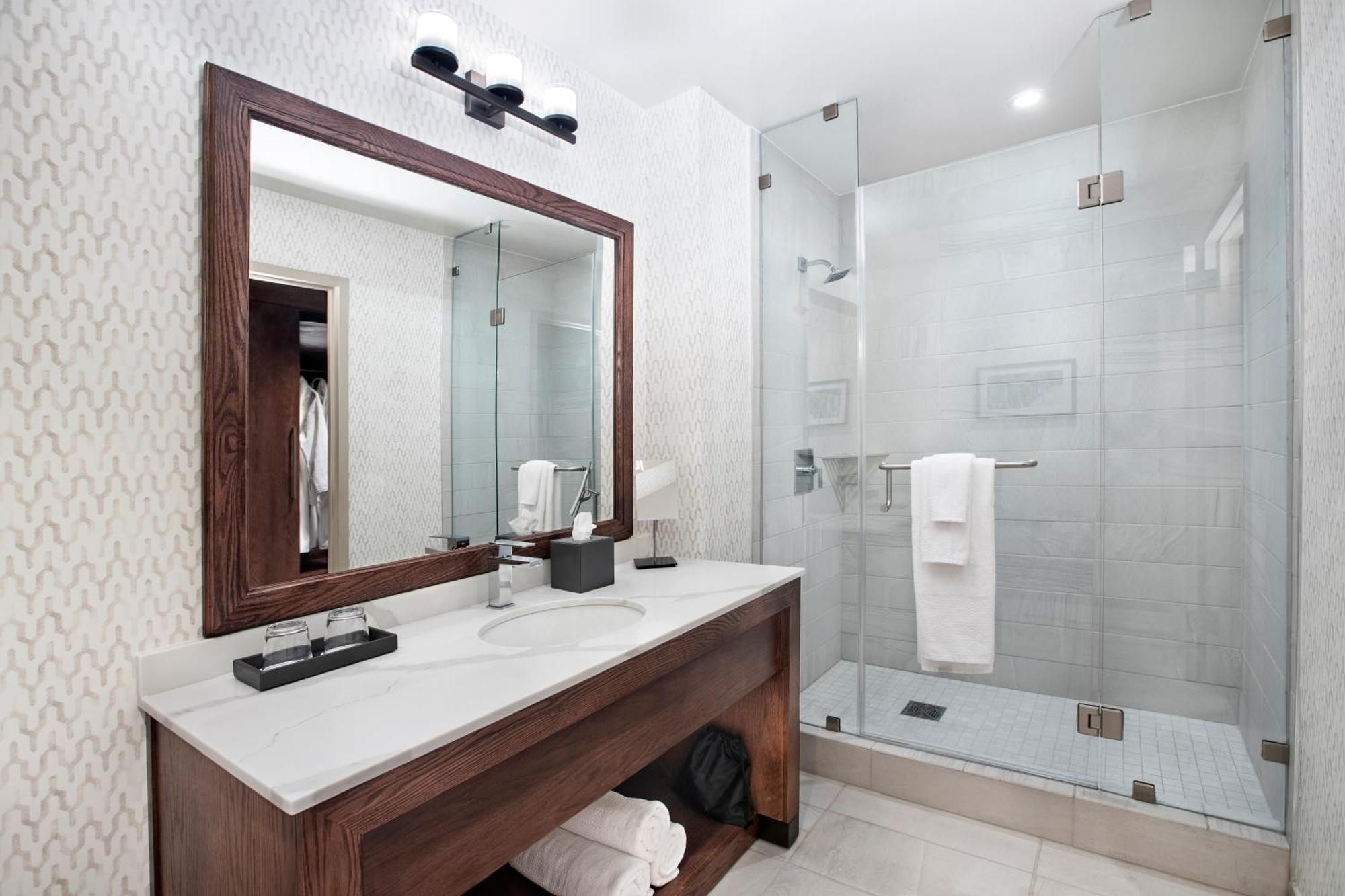 Deluxe King Room,1228099784:JPEG