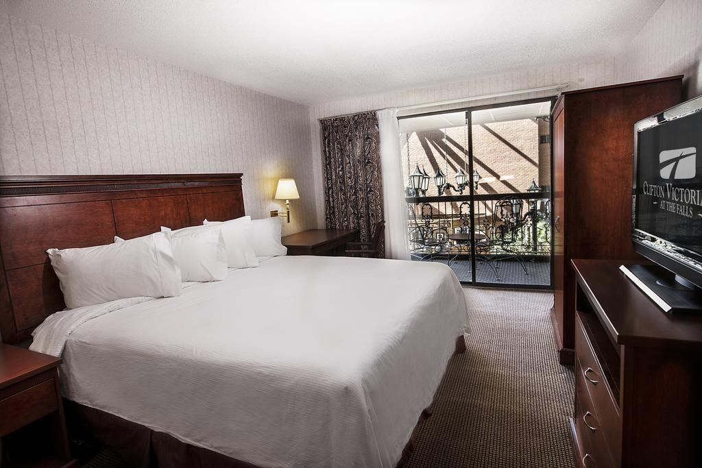 Two-Bedroom Family Suite,684413523:JPEG