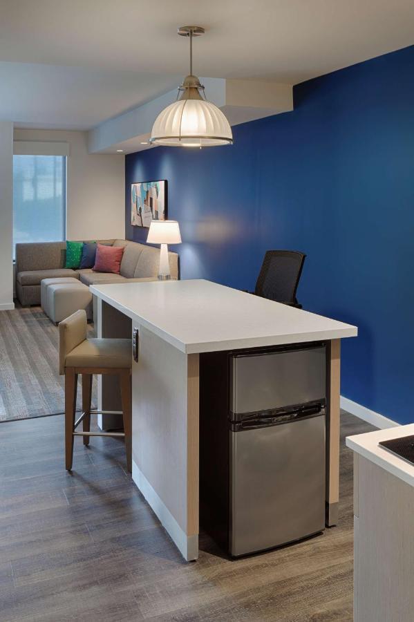 King Studio Suite with Kitchen and Sofa Bed