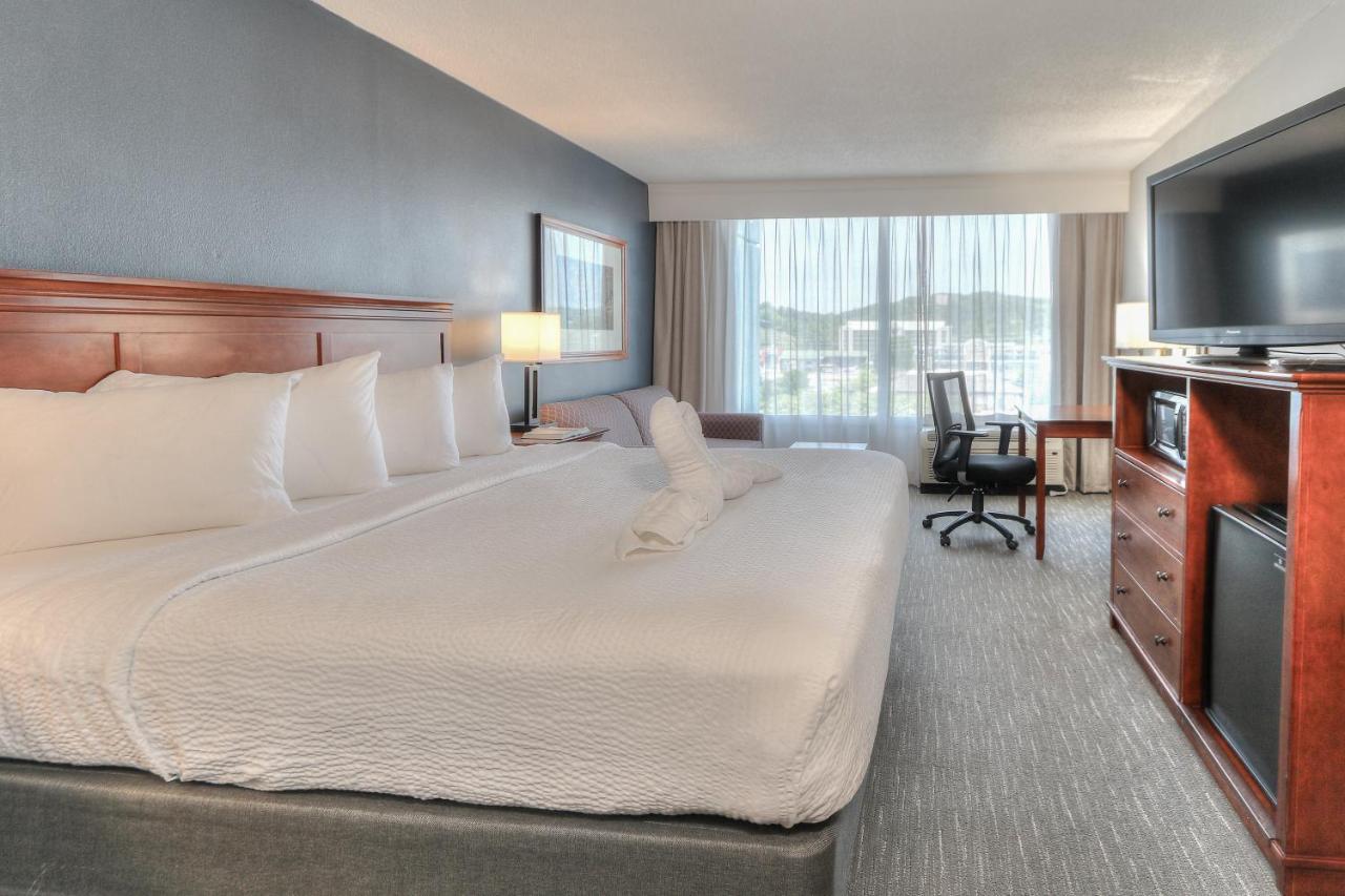 Deluxe King Room with Sofa Bed