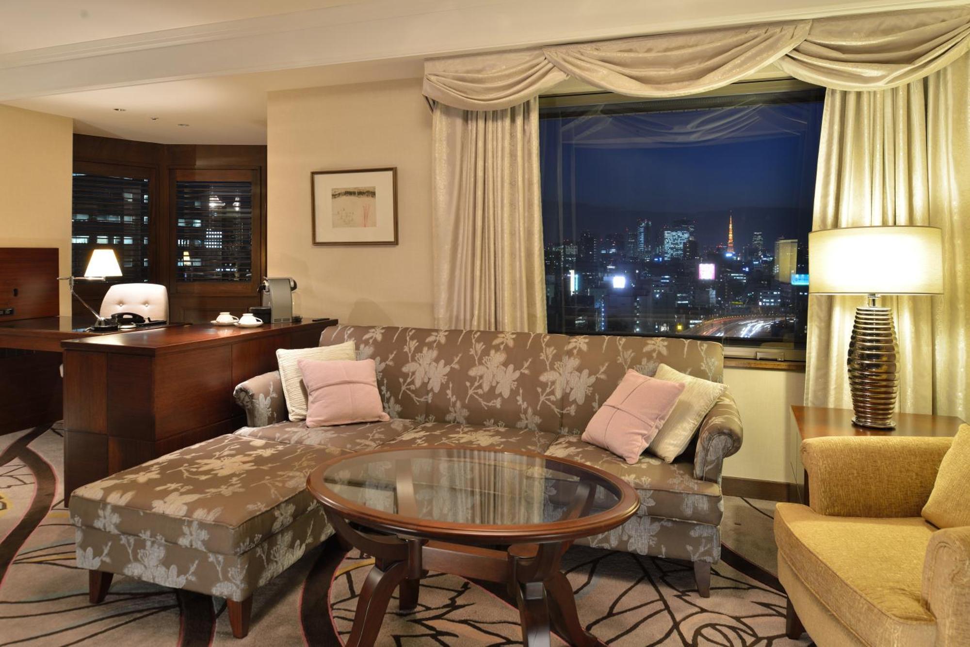 [Charity Plan]  Suite with Complimentary Breakfast - Executive Floor
