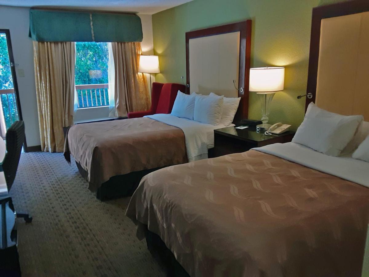 Double Room with Two Double Beds - Smoking