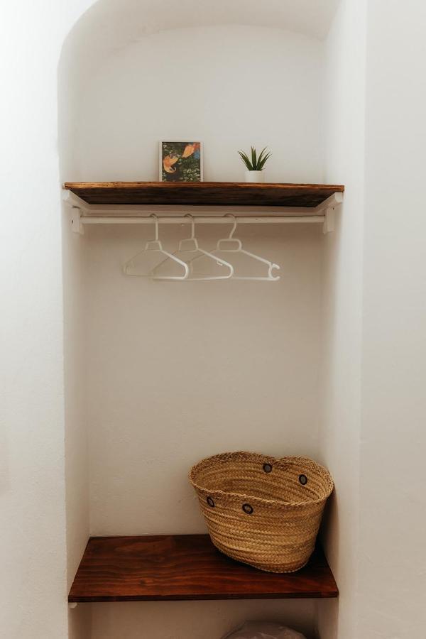 Single Room with Shared Bathroom