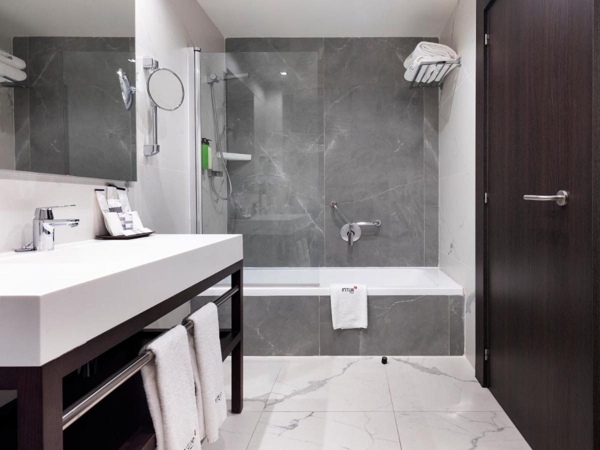 Double or Twin Room with Extra Bed