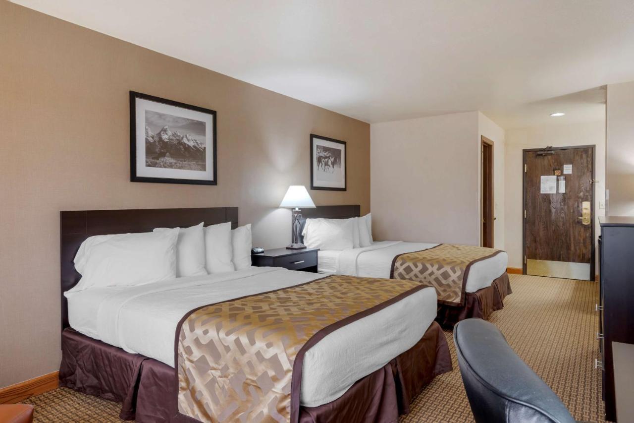 Queen Room with Two Queen Beds - Disability Access