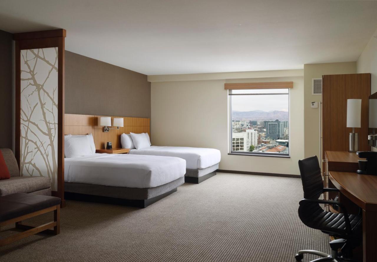 Queen Room with Two Queen Beds and Accessible Tub - Disability Access,1280226343:JPEG