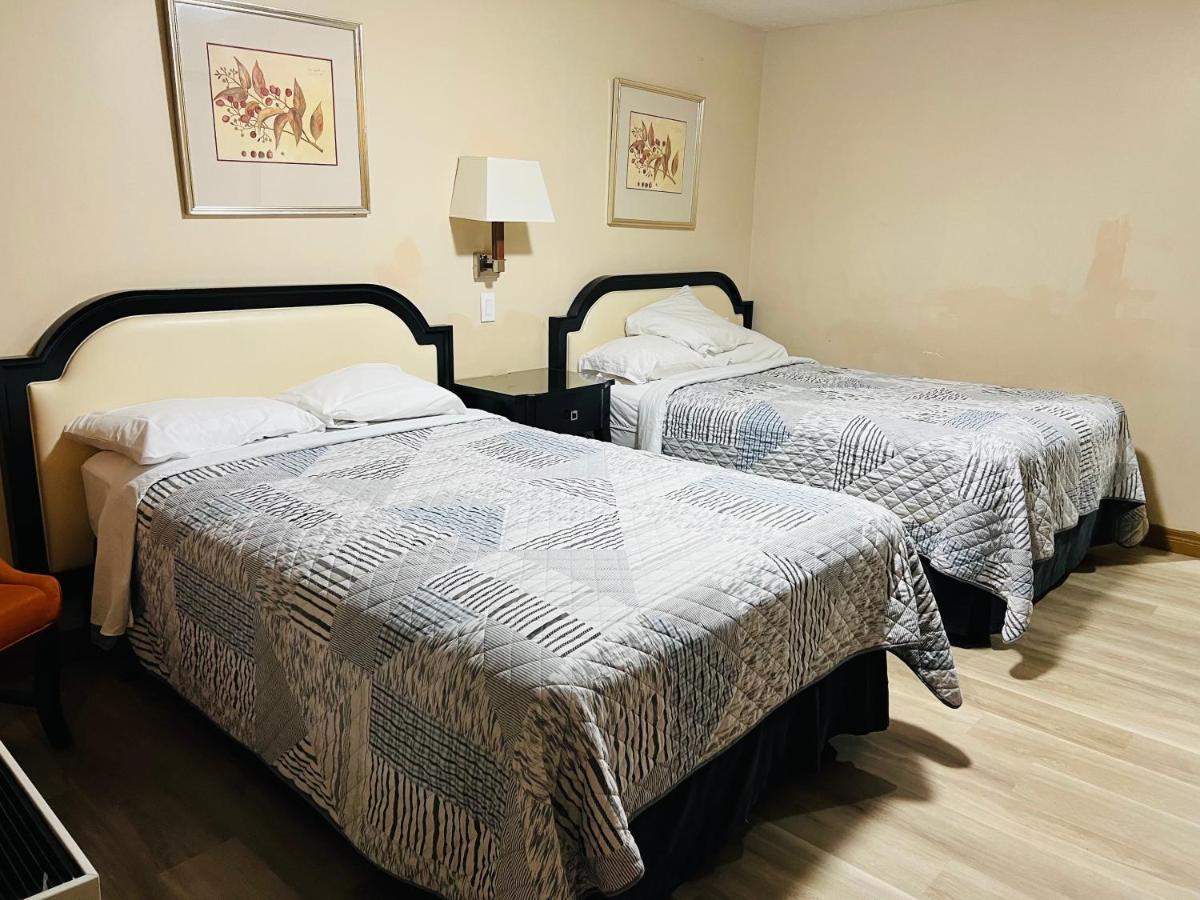 Standard Room with Two Double Beds - Non Smoking,1253202946:JPEG