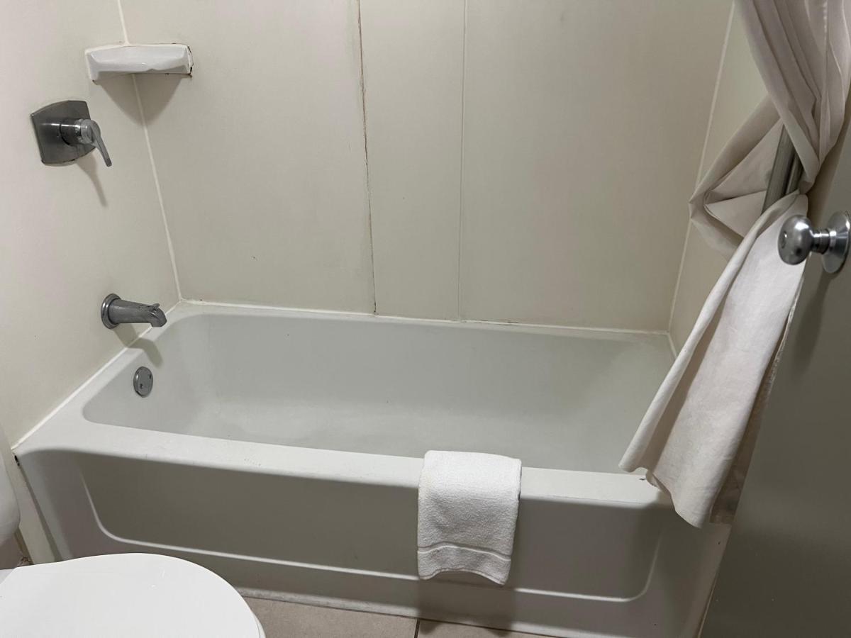 Double Room with Two Double Beds - Non-Smoking