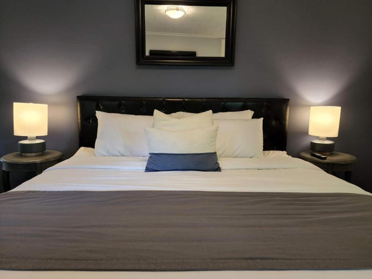 Queen Suite