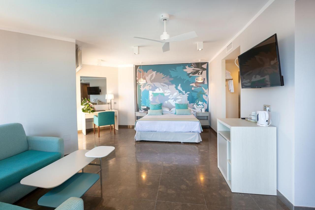 Junior Suite with Frontal Sea View