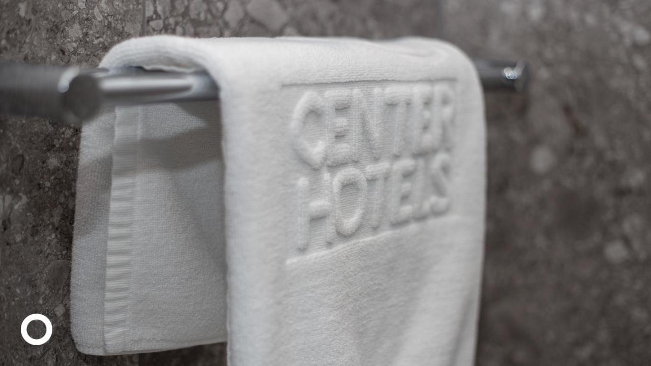 Double or Twin Room with Spa Access,1268592418:JPEG