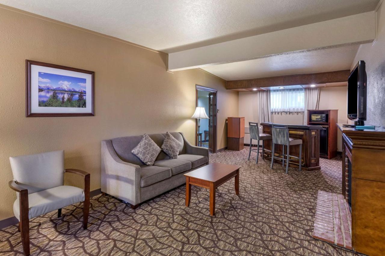 King Suite with Spa Bath
