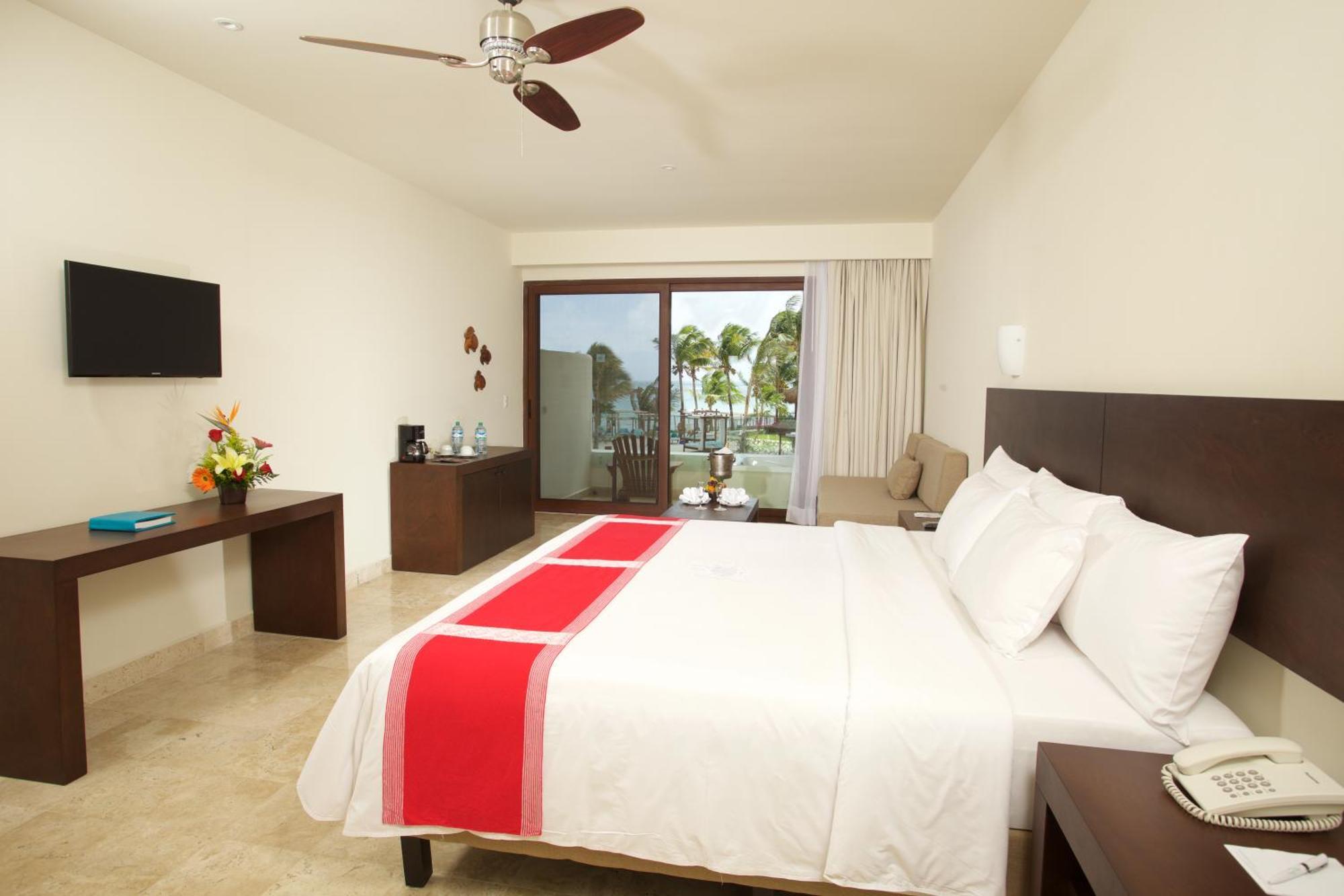 Junior Suite Garden Ocean Front,1697865229:JPEG