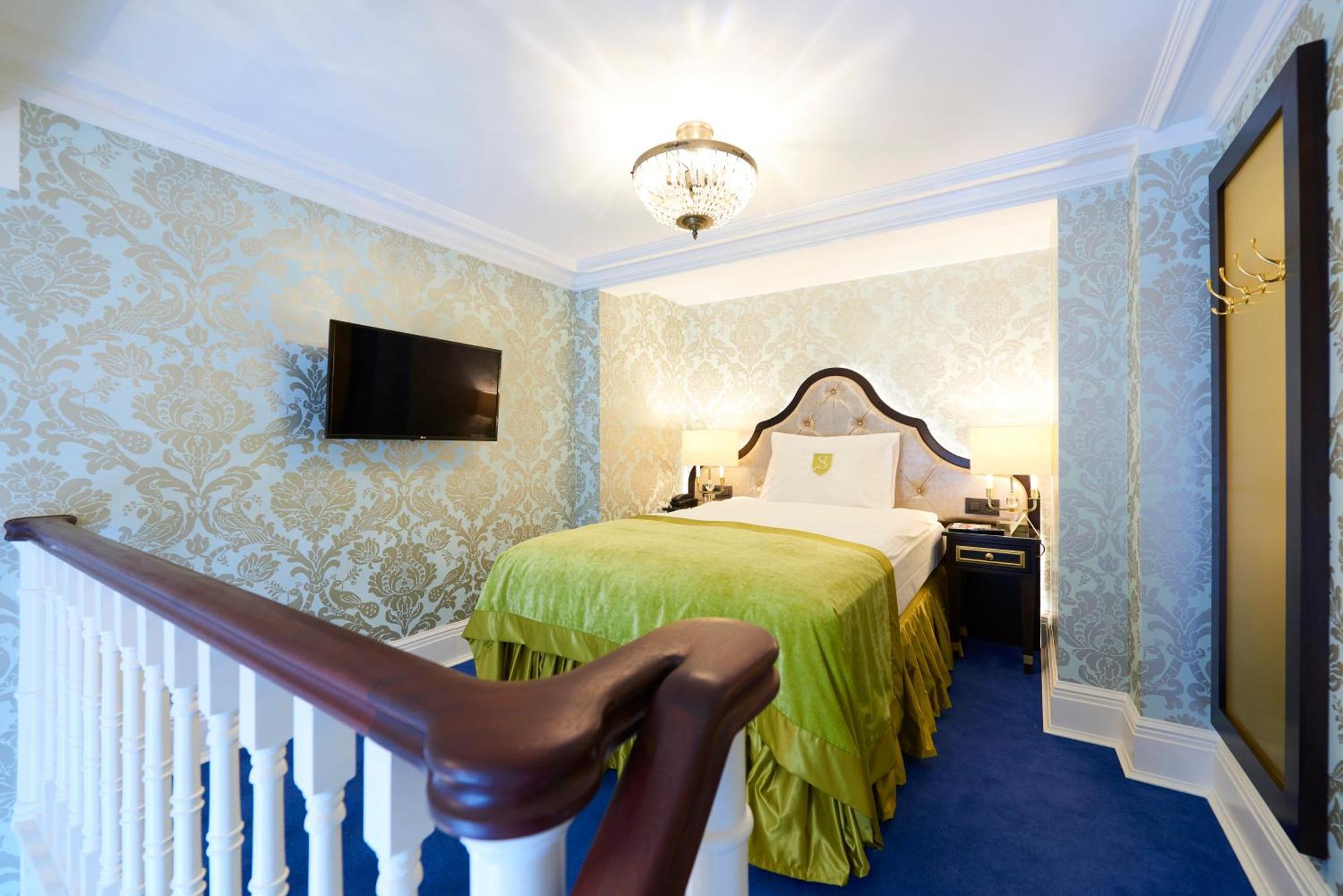 Classic Single Room