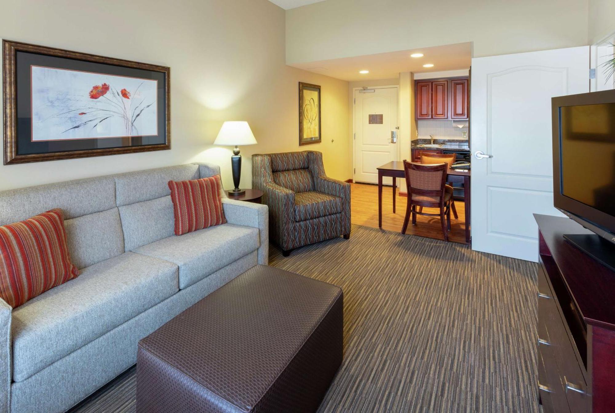 One-Bedroom King Suite - Non-Smoking