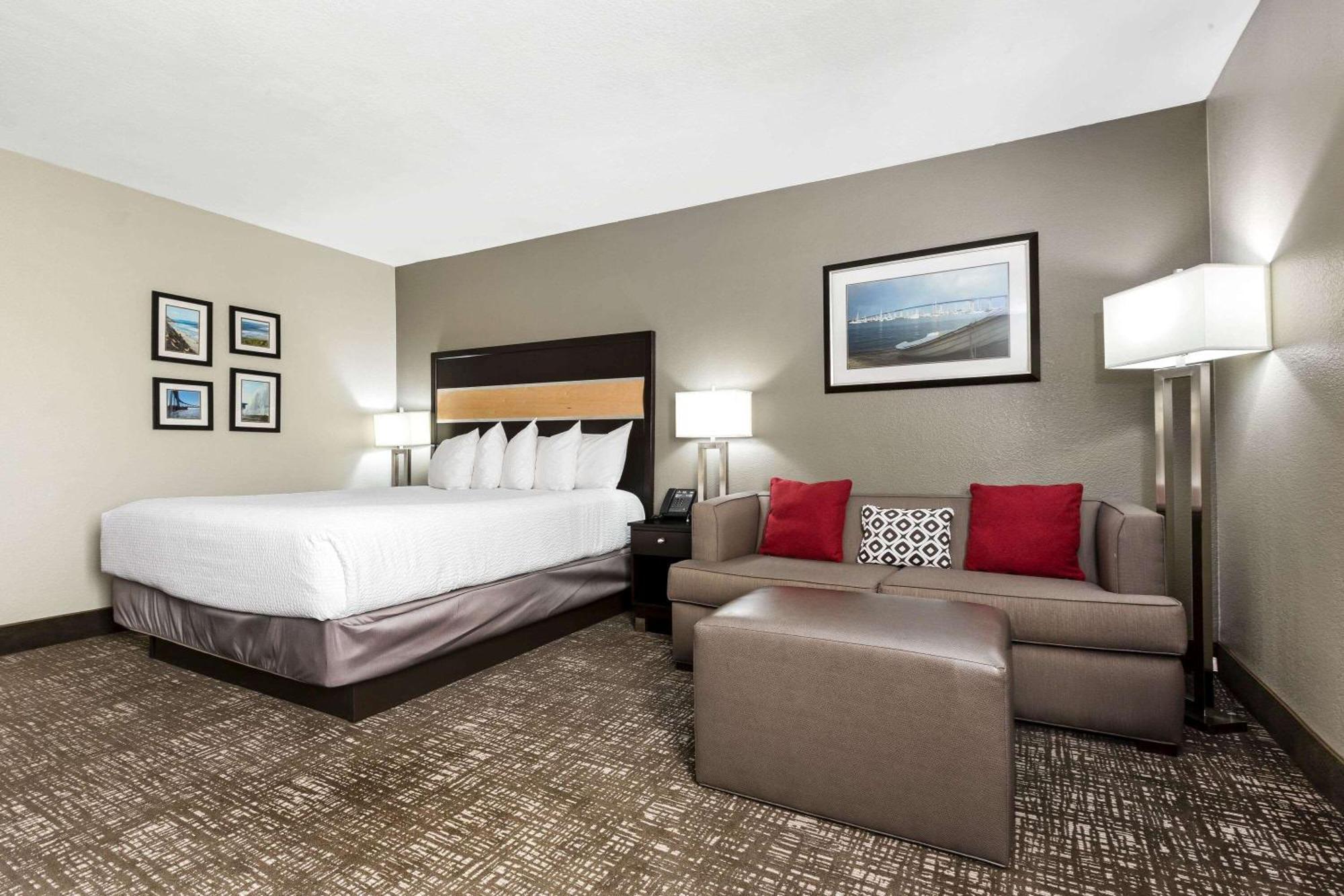 Executive King Room