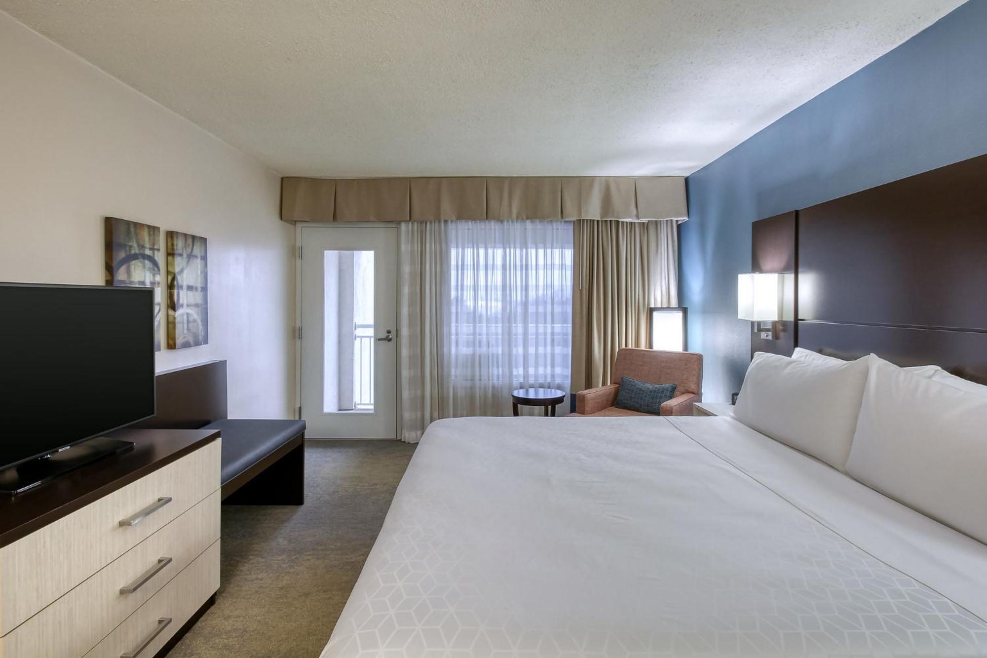 One-Bedroom King Suite with Sofa Bed