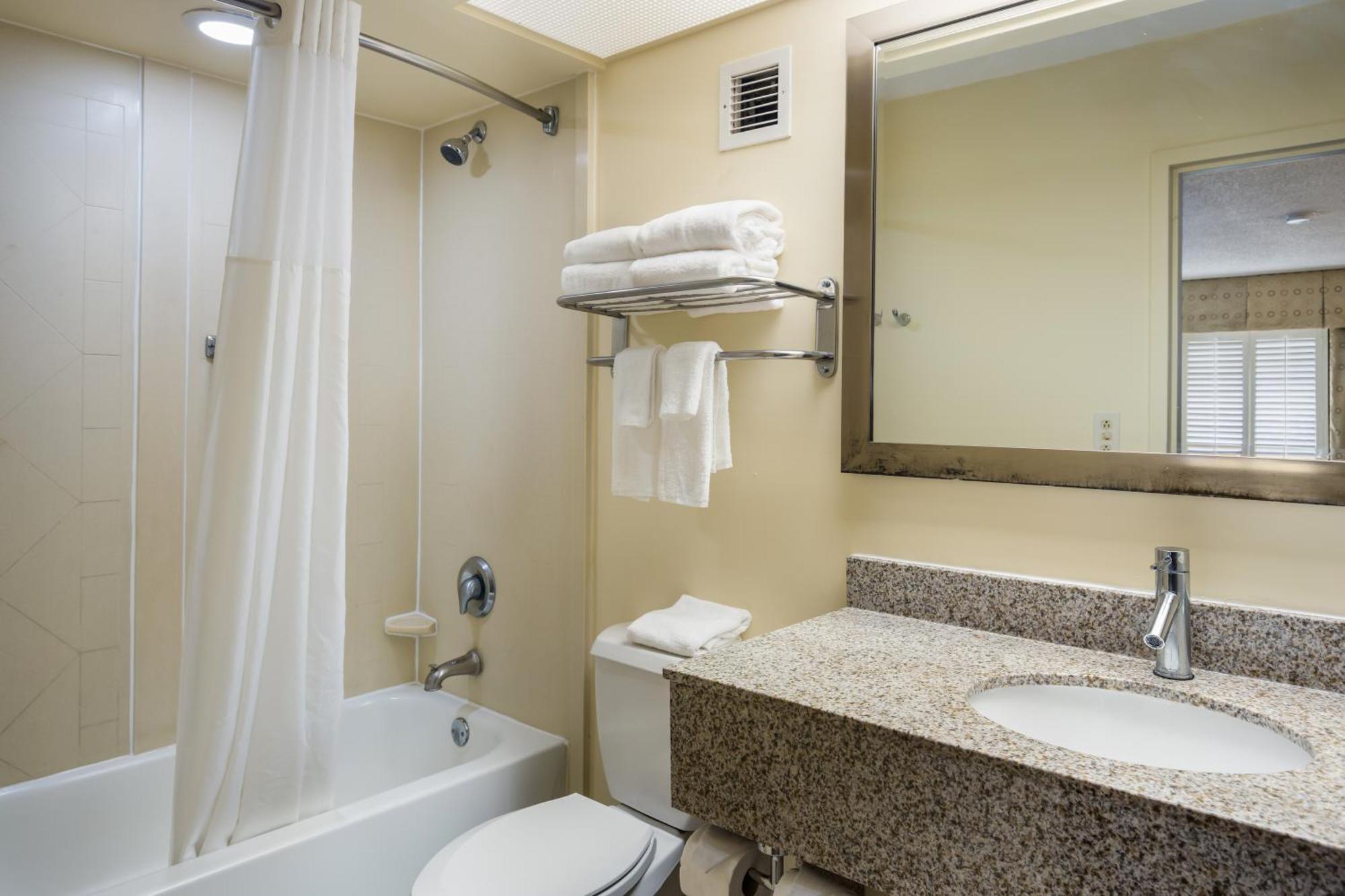 Accessible King Room - Non-Smoking
